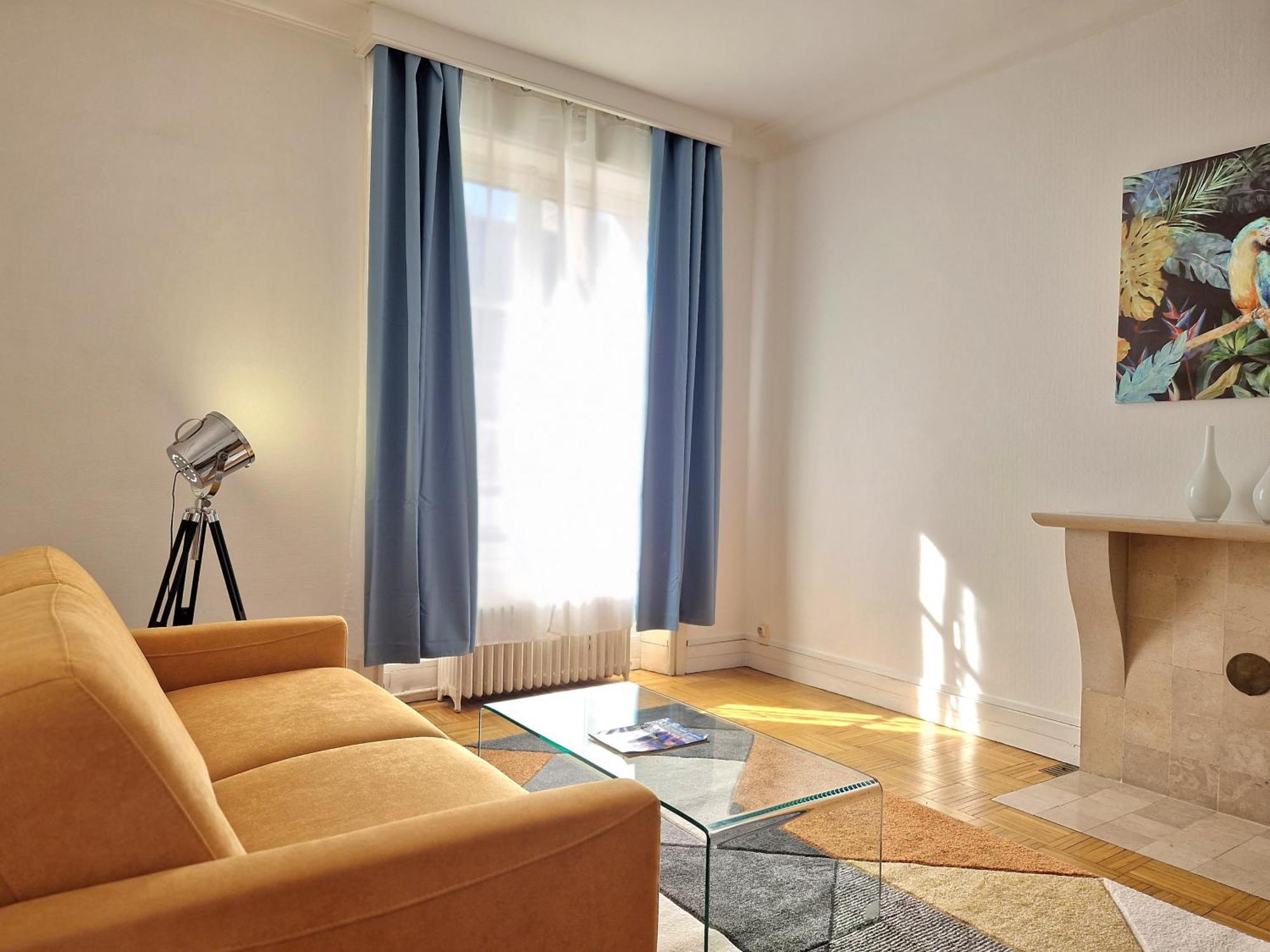 Au Coeur De L'Histoire Apartment Orleans Luaran gambar